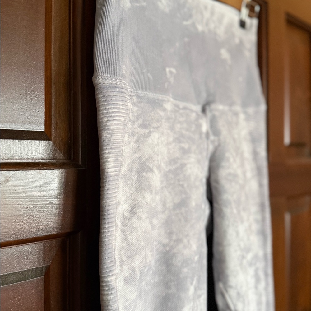 Avacado leggings luxury Gray Ribbed Top